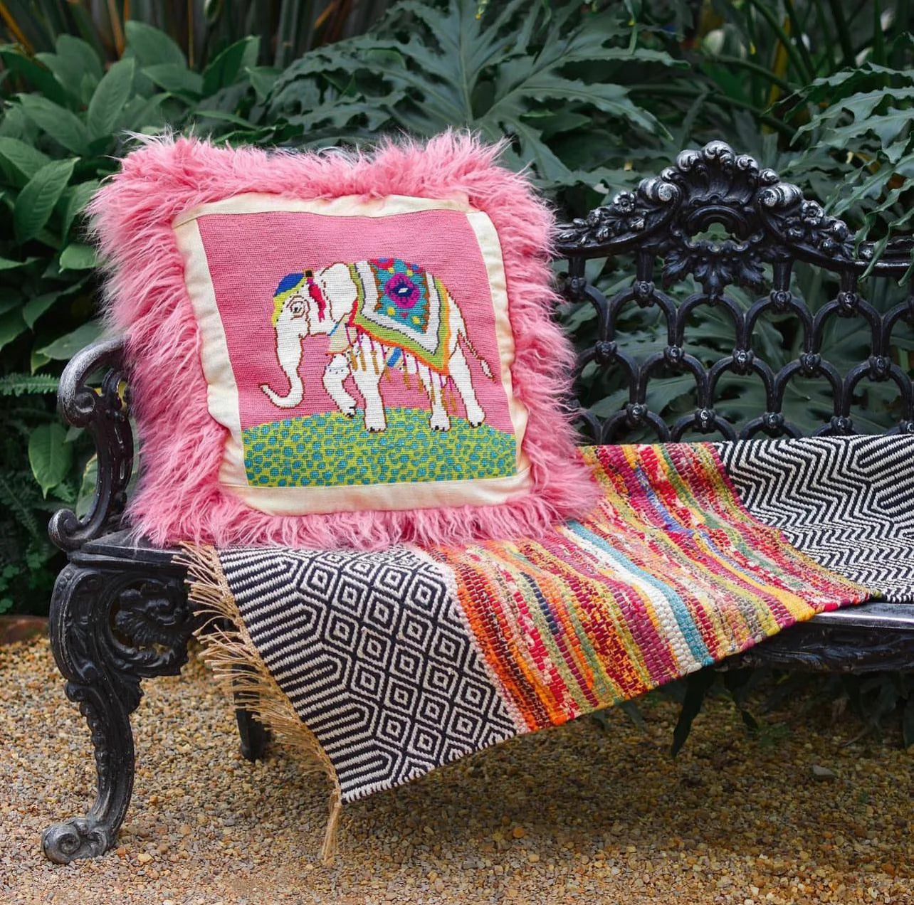 Colors of Praise AN362 White Elephant – Stitch by Stitch