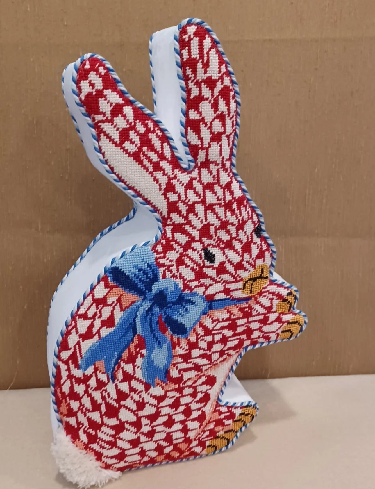 Kate Dickerson SST-30 Herend Style Standing Bunny – Stitch by Stitch