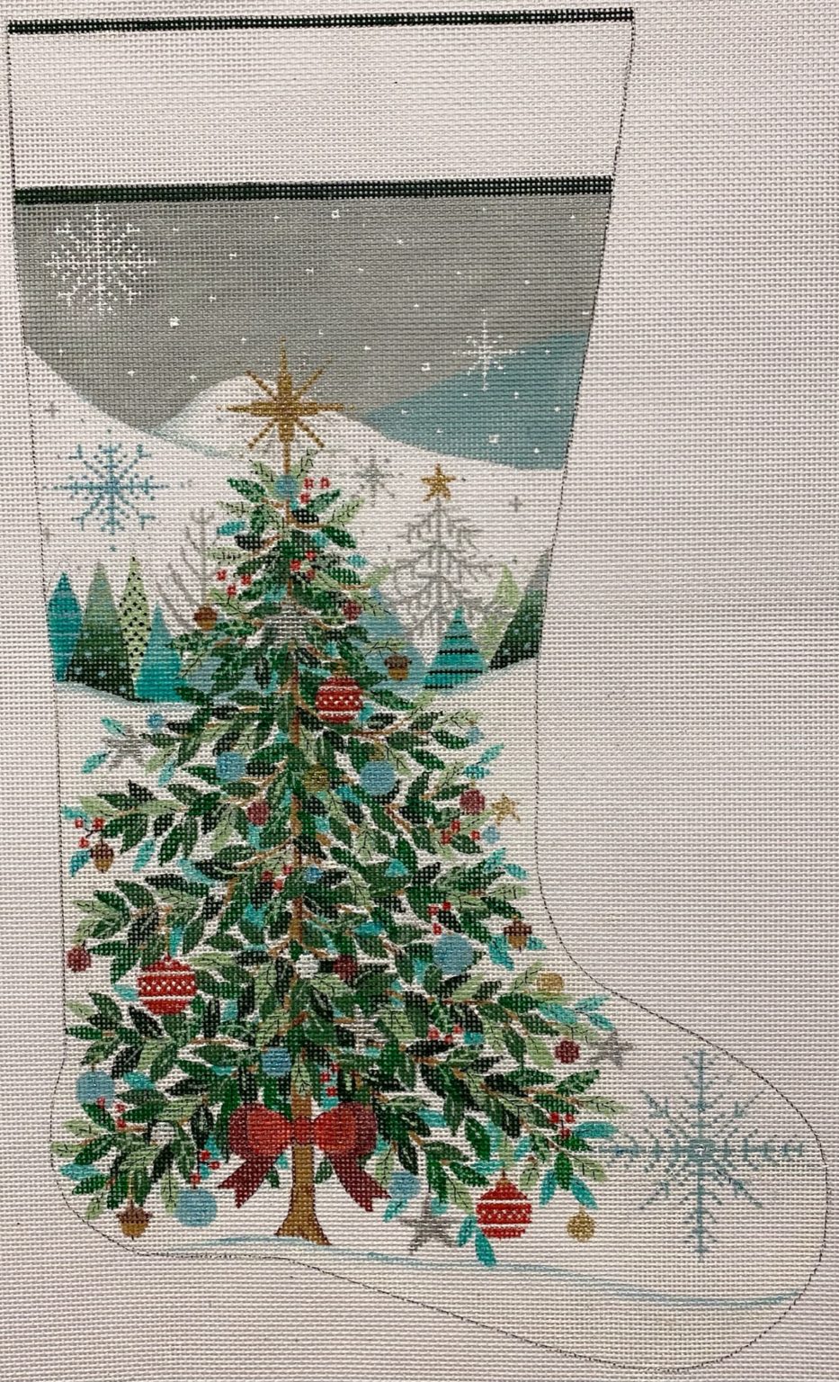 Tree ornament  Holiday cross stitch, Needlepoint christmas