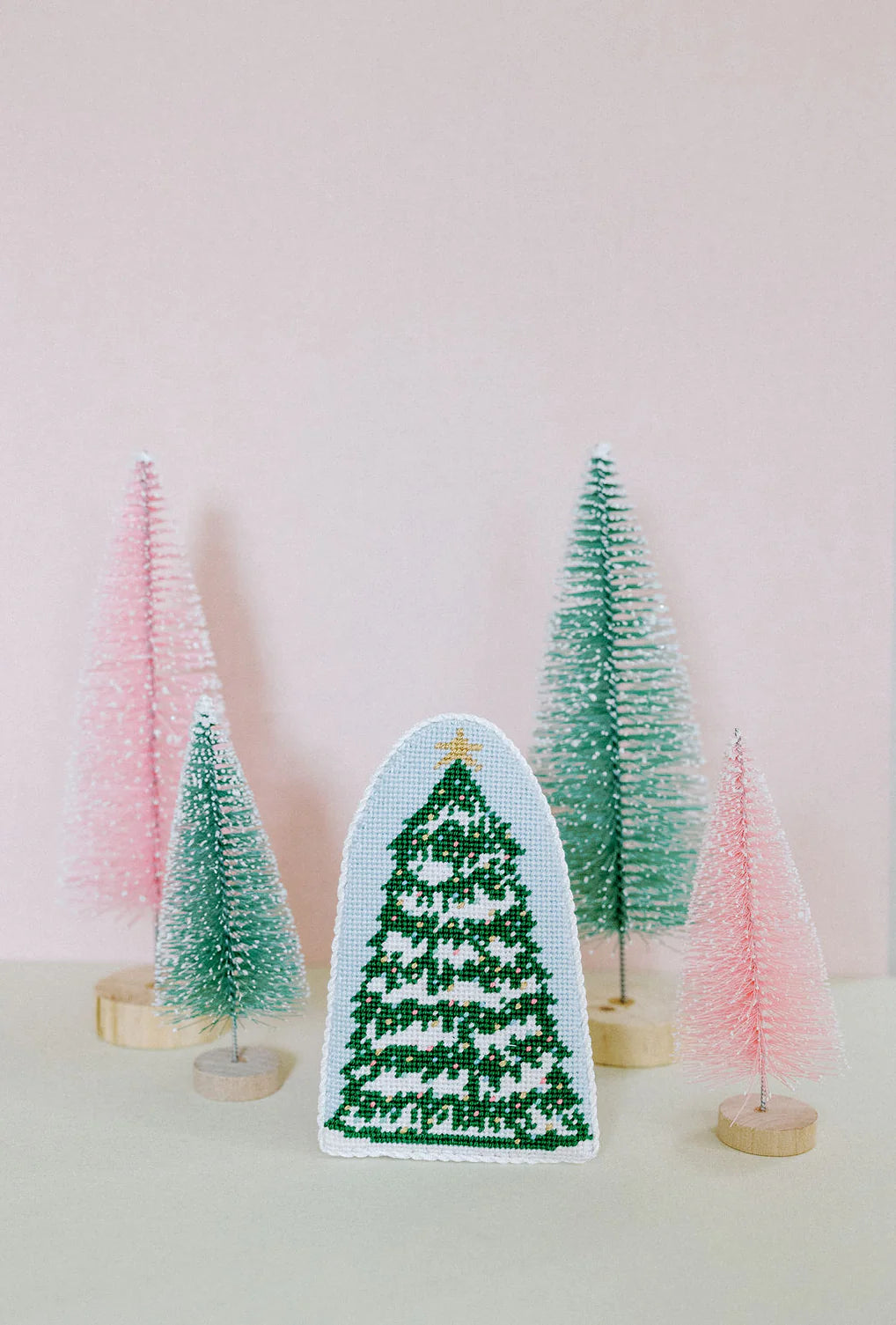 LePoint Studio Christmas Village Tree