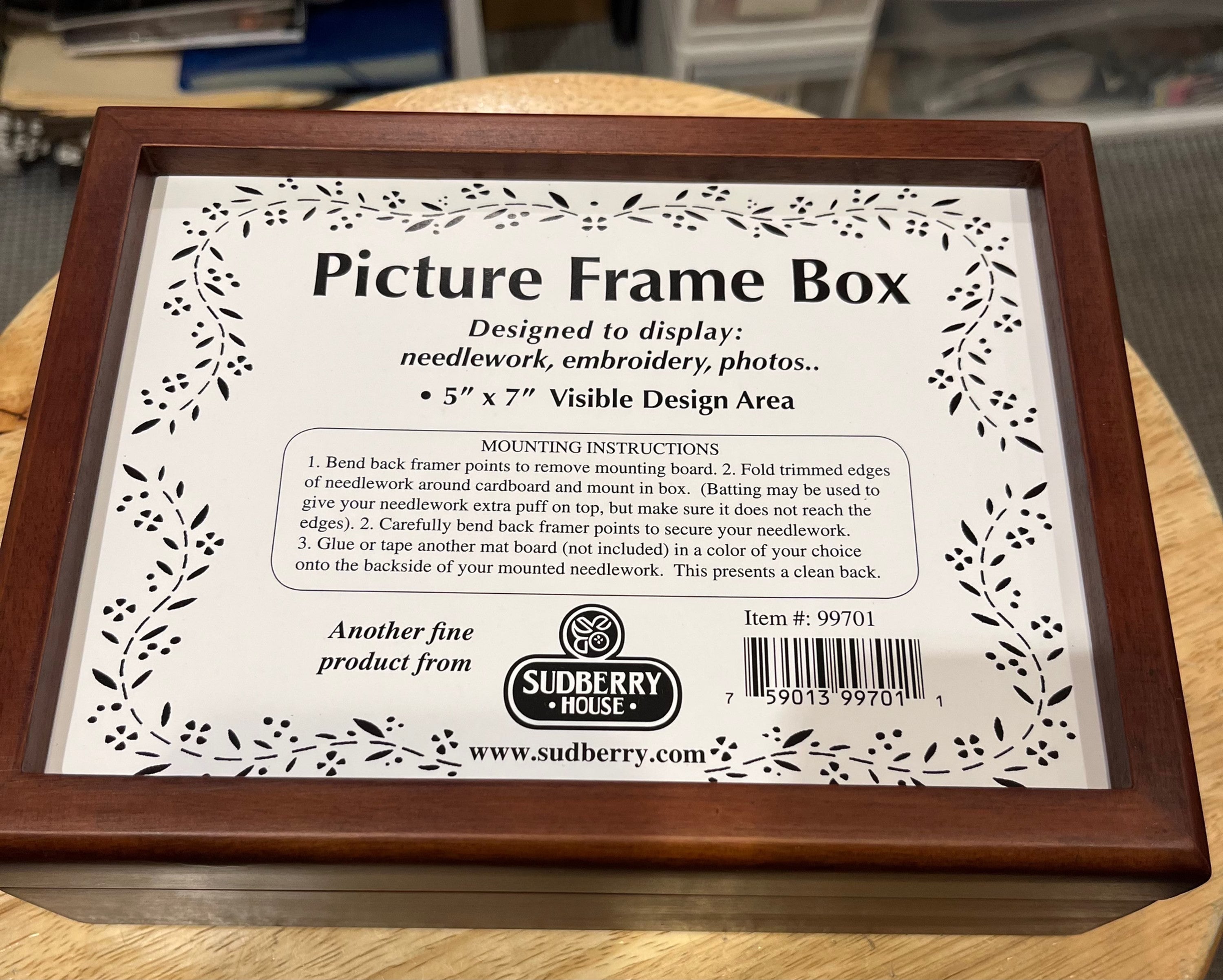 Sudberry Picture Frame Box in Mahogany