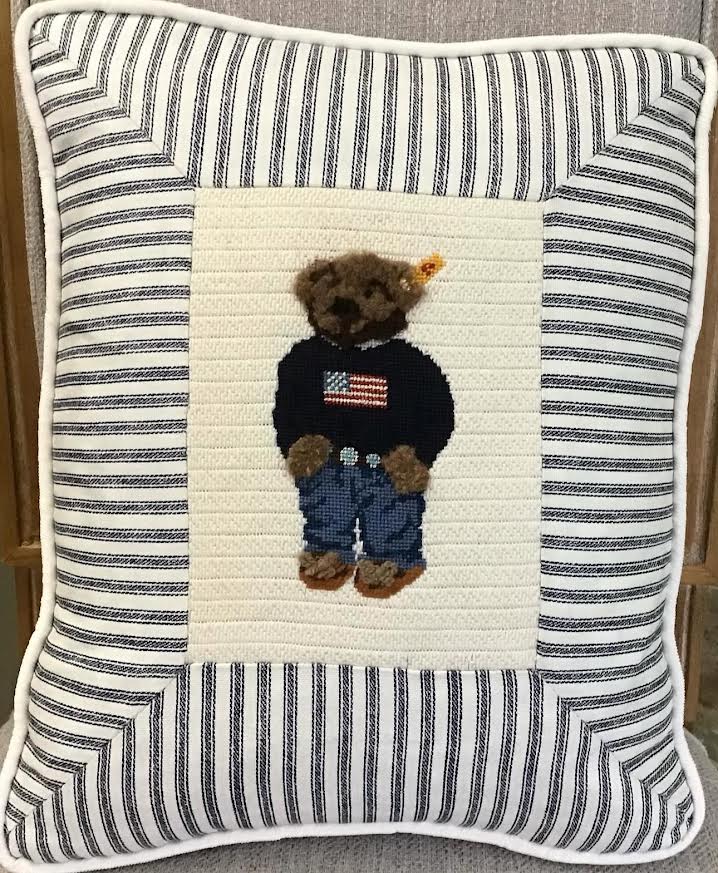 Skooter&#39;s Designs SKD-01 Flag Sweater Bear