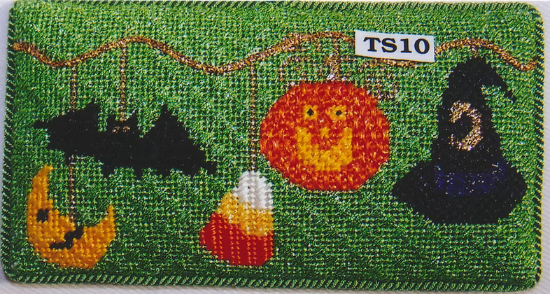 Princess and Me TS10 Things on a String Trick or Treat