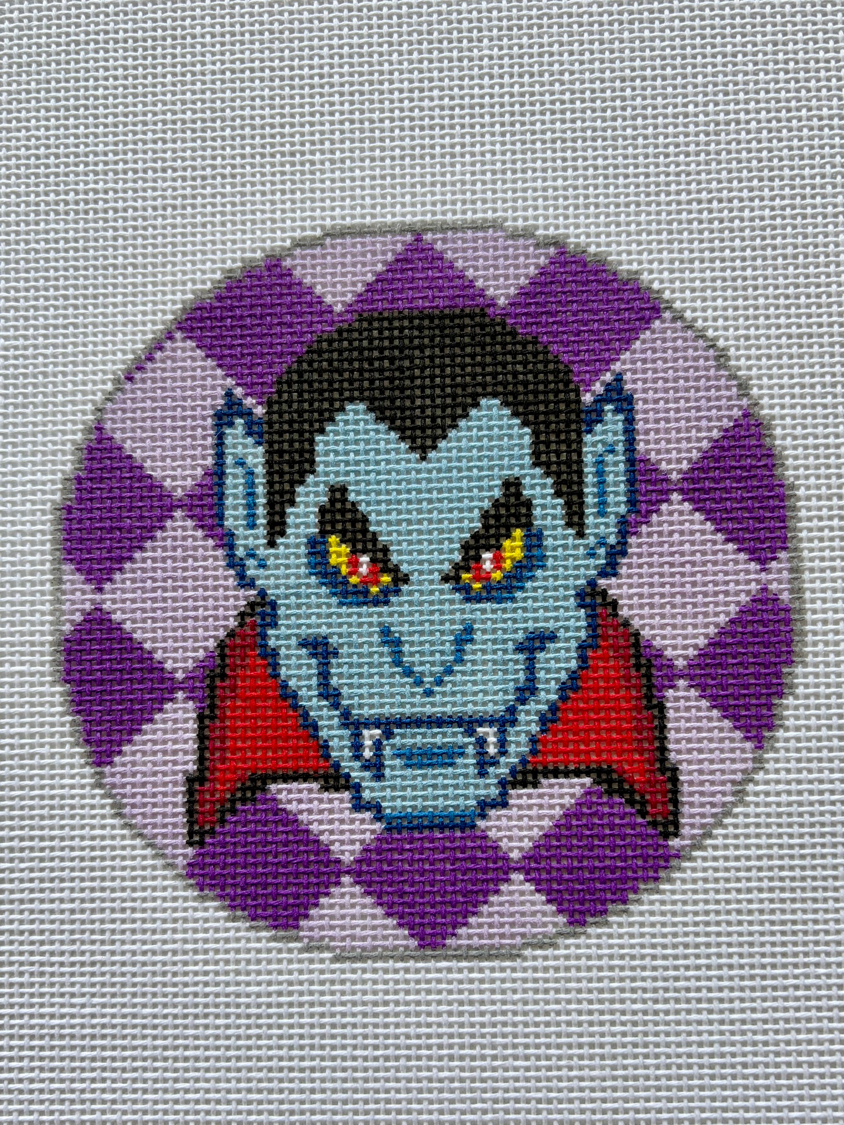 Mopsey Designs MD GHN-61 Vintage Halloween Dracula