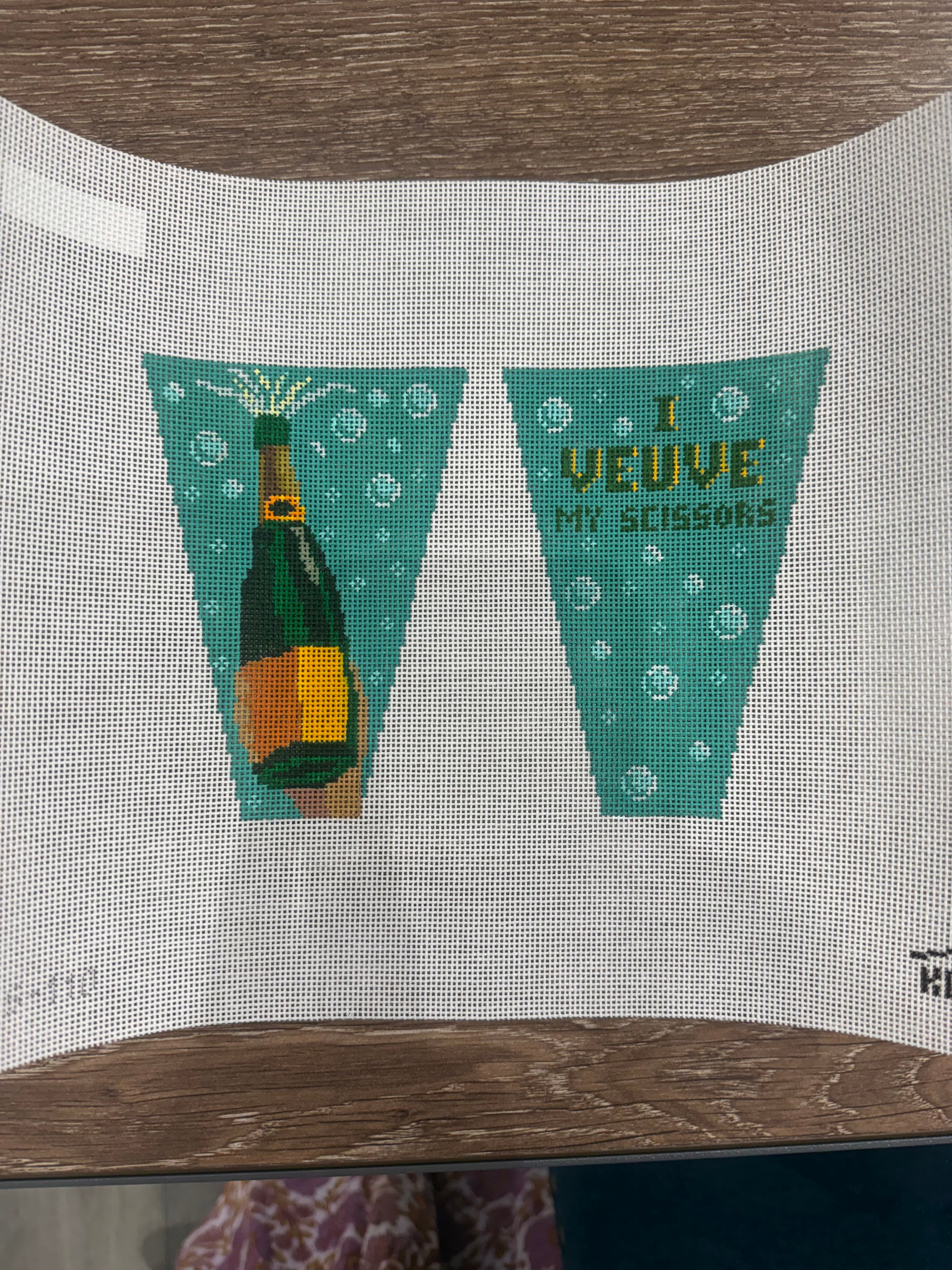 TGS KDS-110 Veuve Scissor Case