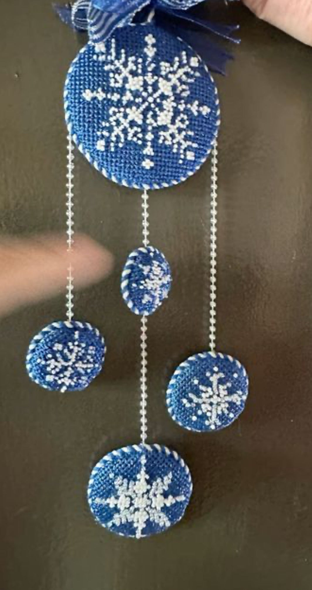 Griffin Designs EMB-013 Snowflake Family