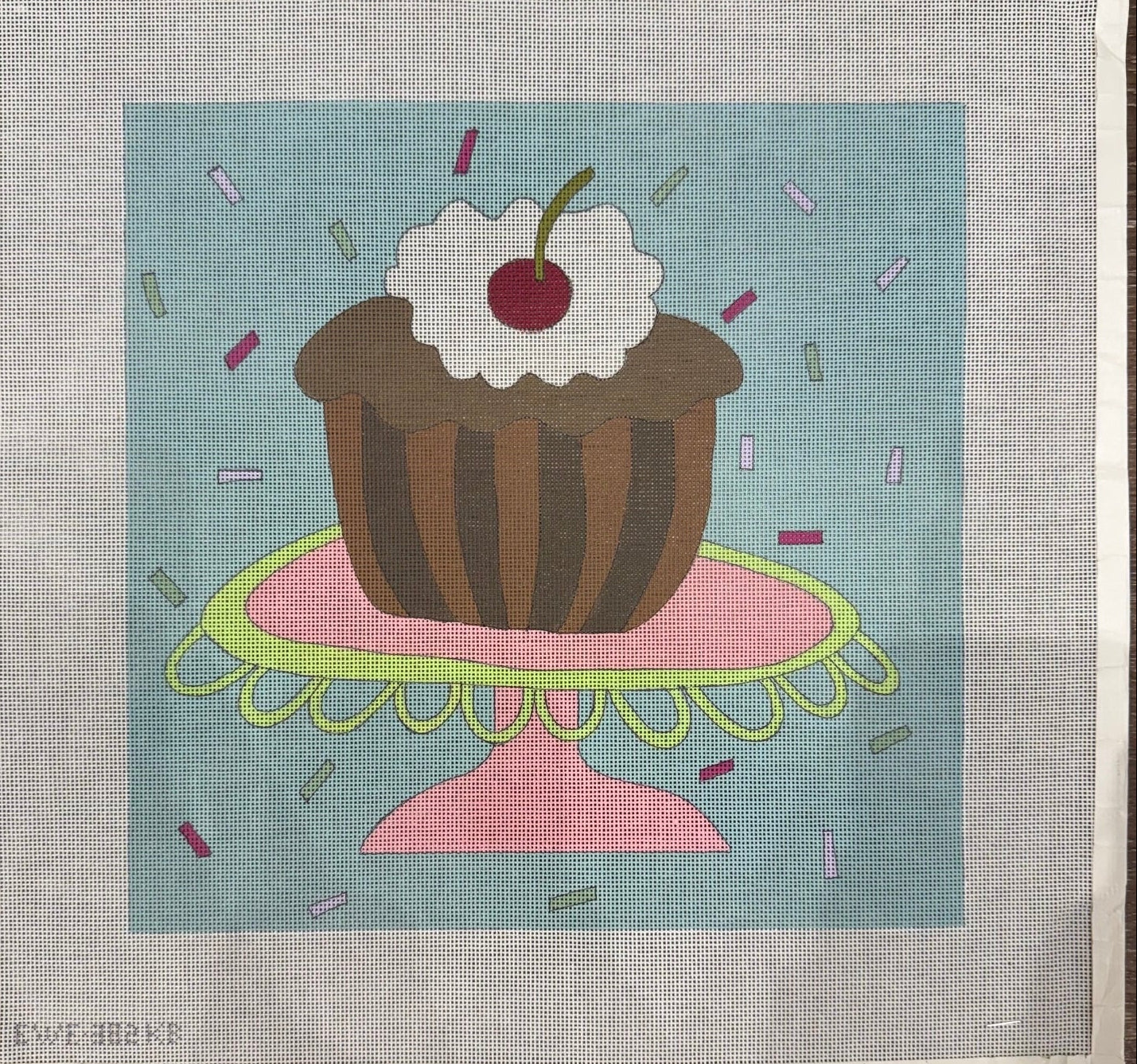 Ewe and Eye 382KB Cupcake