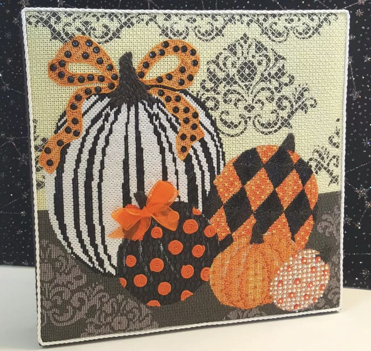 Love You More EV-01 Elegant Pumpkins