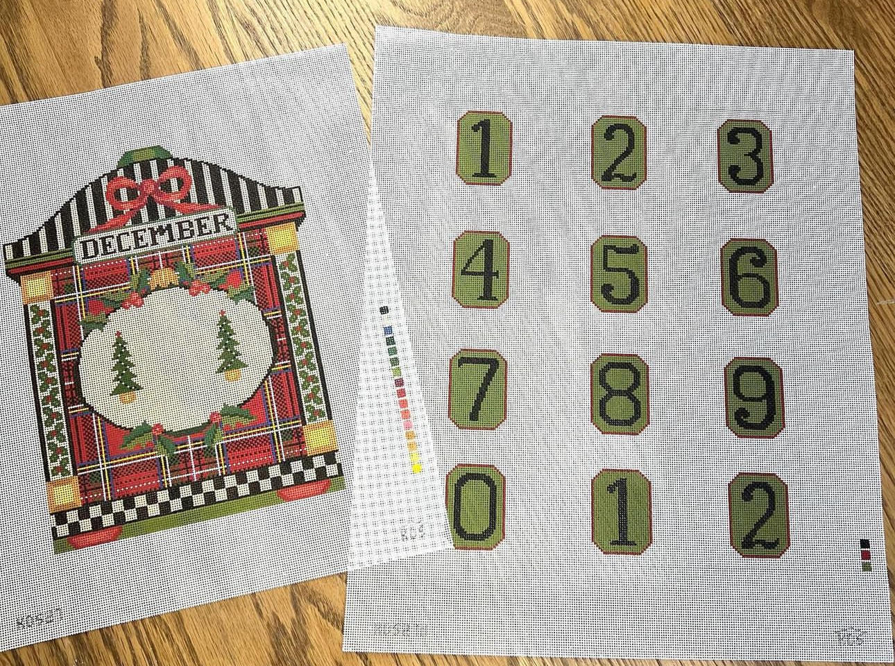 Gingham Stitchery KDS27 December Calendar Standup