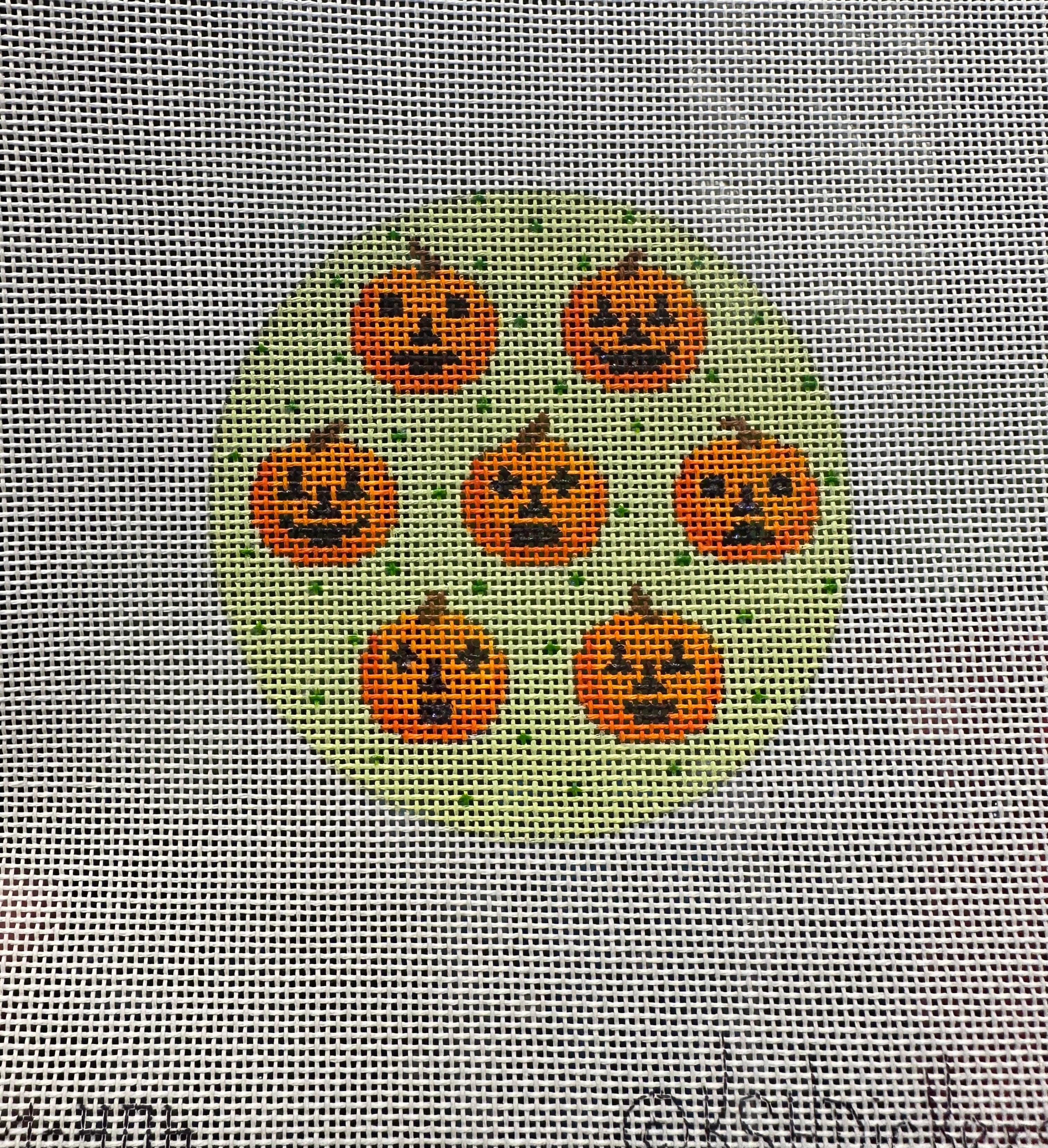 Kate Dickerson OM-406 Jack-o-Lanterns on Dotted Soft Green