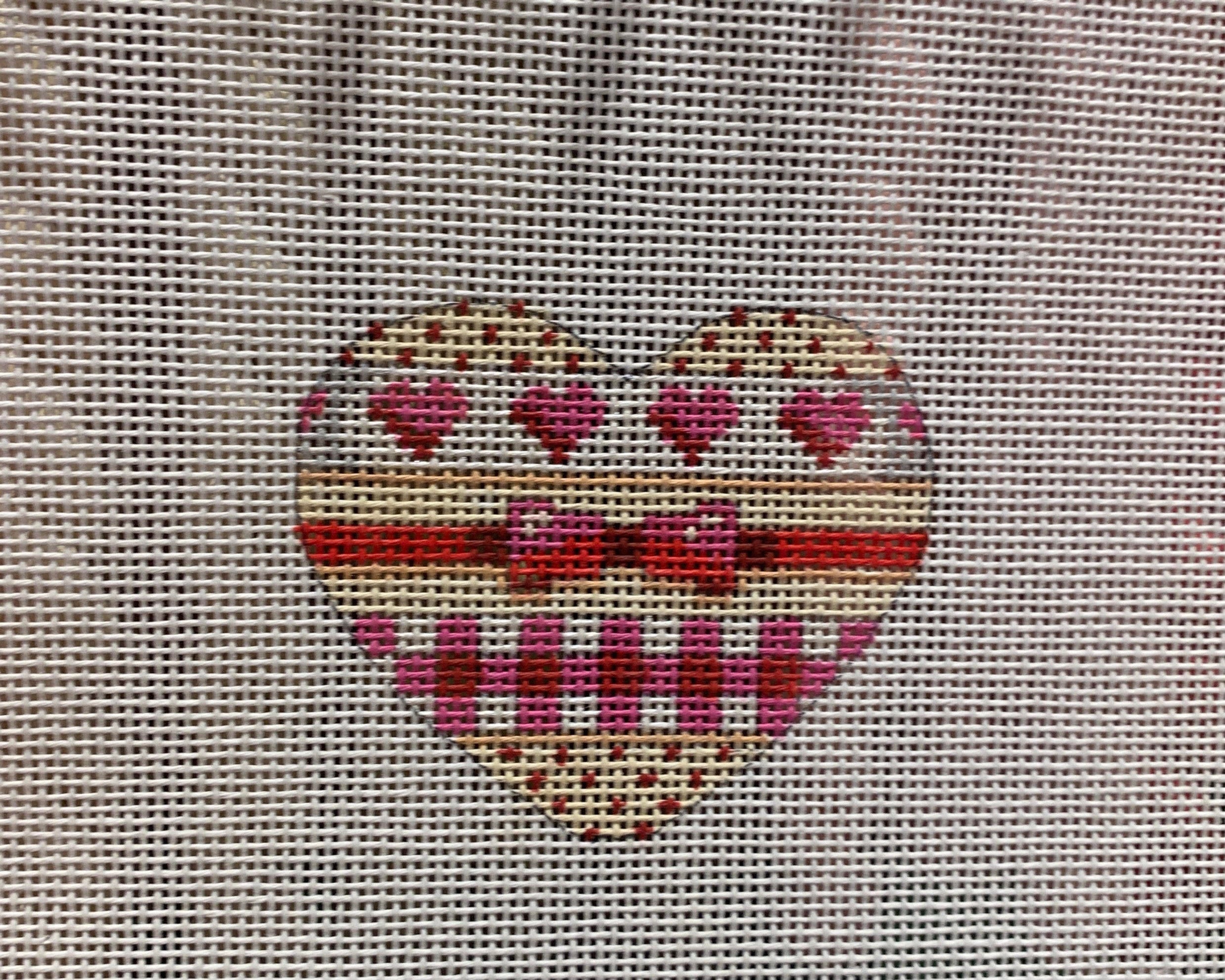 AT HE538 Mini Heart